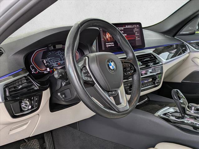 Used 2021 BMW 540i w/ Executive Package image 11