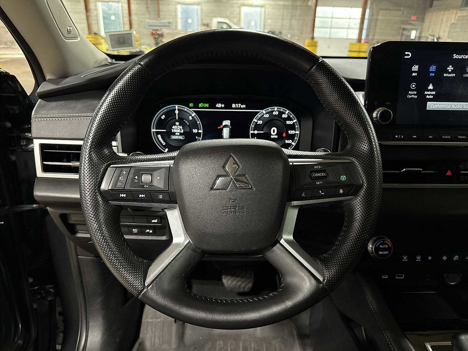 Used 2024 Mitsubishi Outlander Ralliart image 18