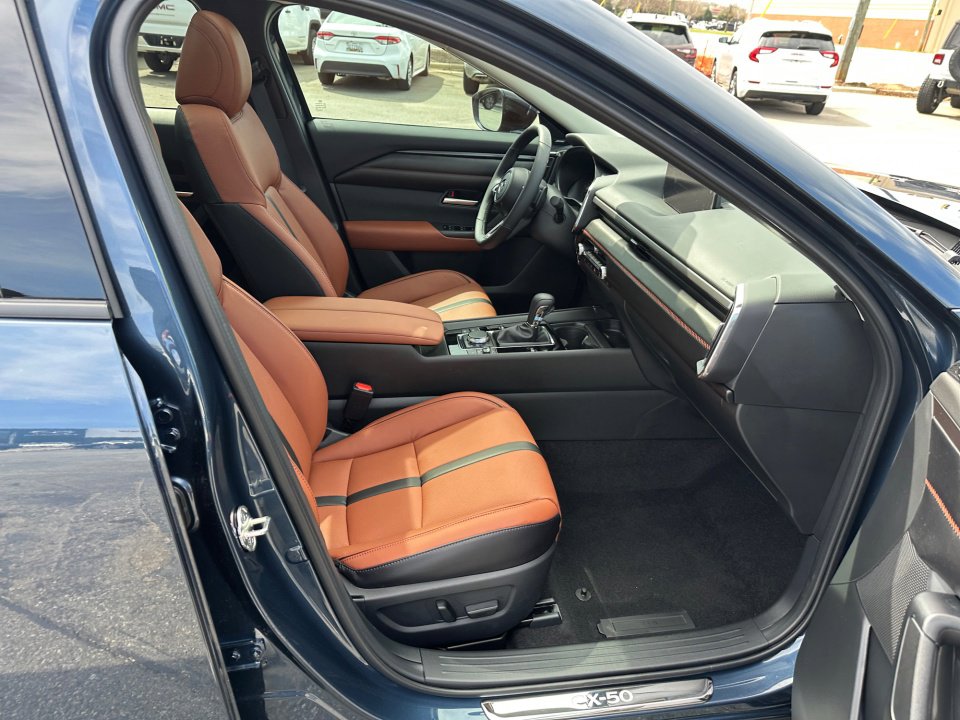 Certified 2026 MAZDA CX-50 2.5 Turbo w/ Accent Package image 32