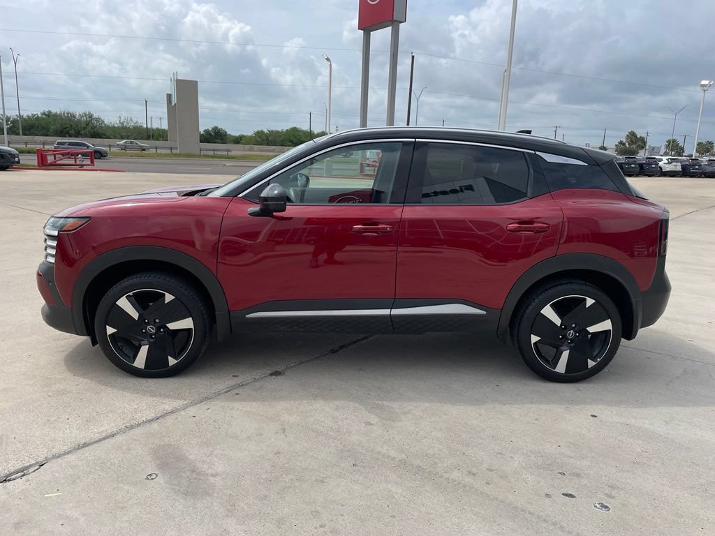 Certified 2025 Nissan Kicks SR FWD image 4