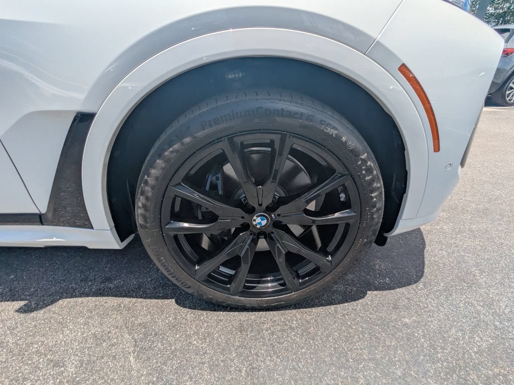 Used 2025 BMW X7 M60i w/ Executive Package AWD/4WD image 24