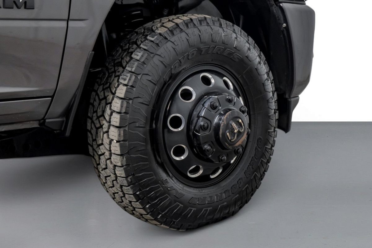 Used 2026 RAM 3500 Laramie w/ Night Edition AWD/4WD image 62
