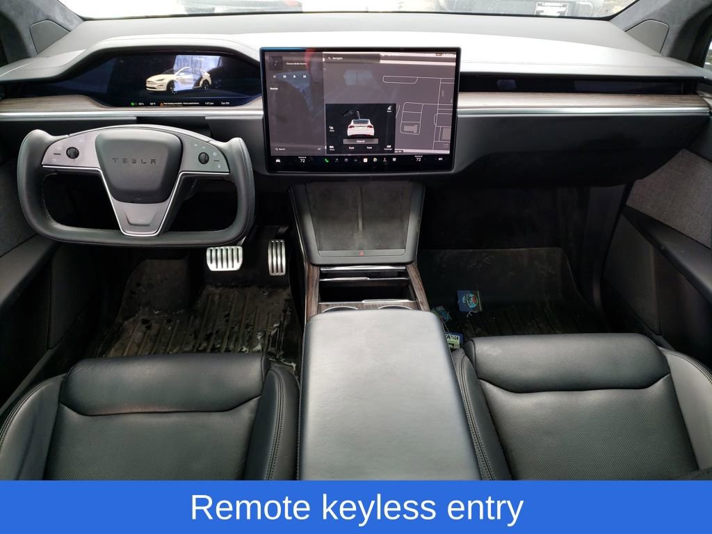 Used 2022 Tesla Model X image 15