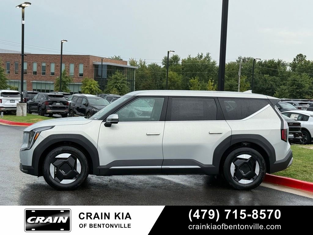 New 2026 Kia EV9 Light RWD image 4