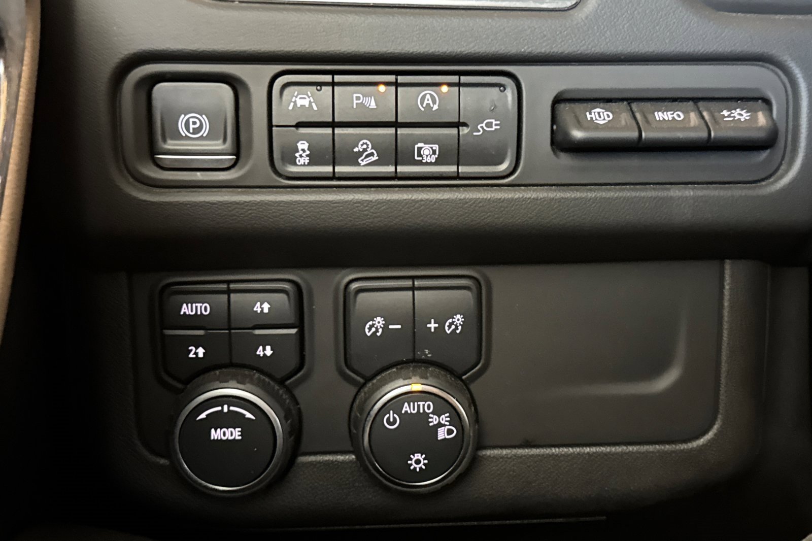 Used 2022 Chevrolet Tahoe High Country image 32
