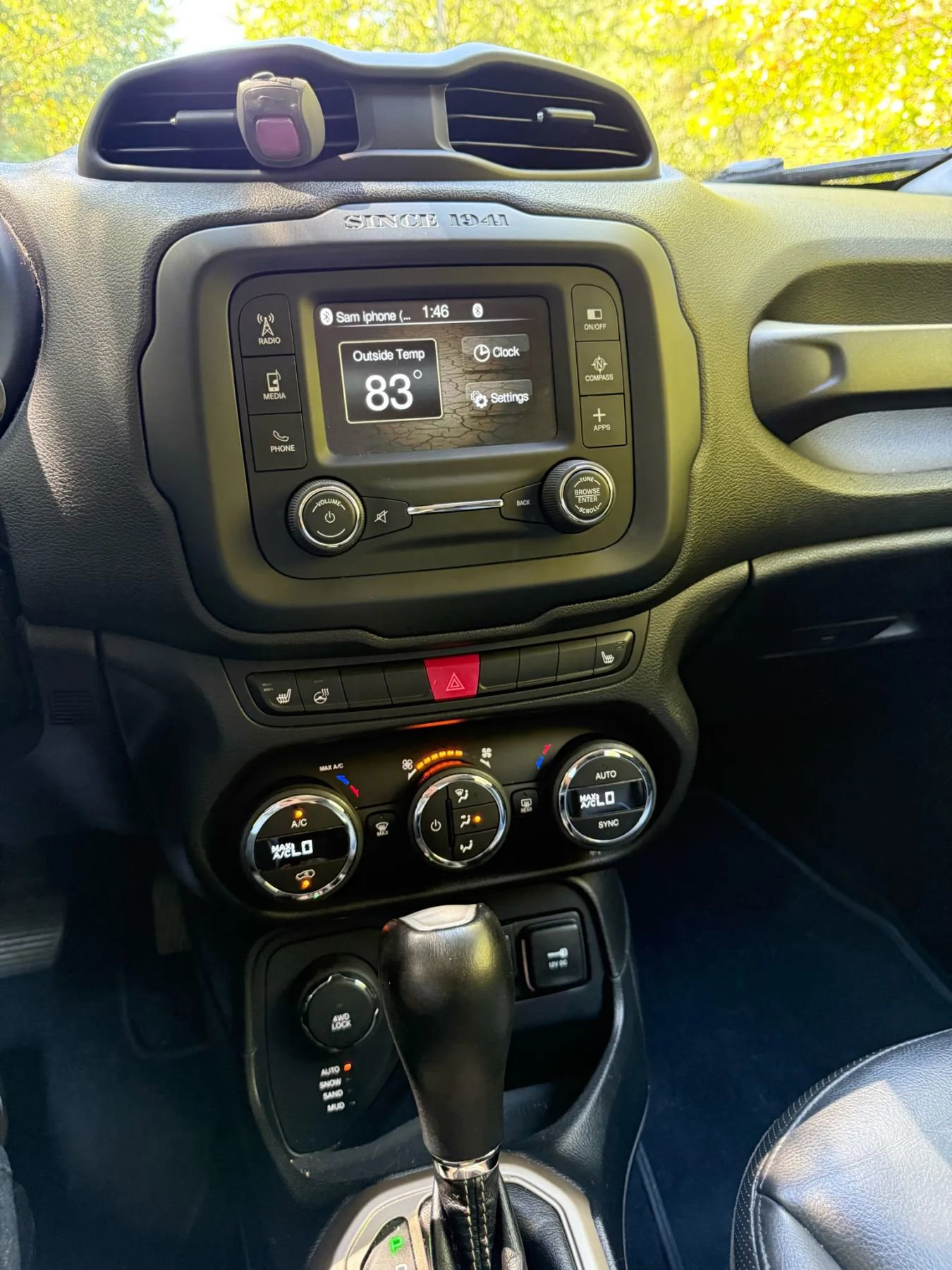 Used 2017 Jeep Renegade Limited AWD/4WD image 19