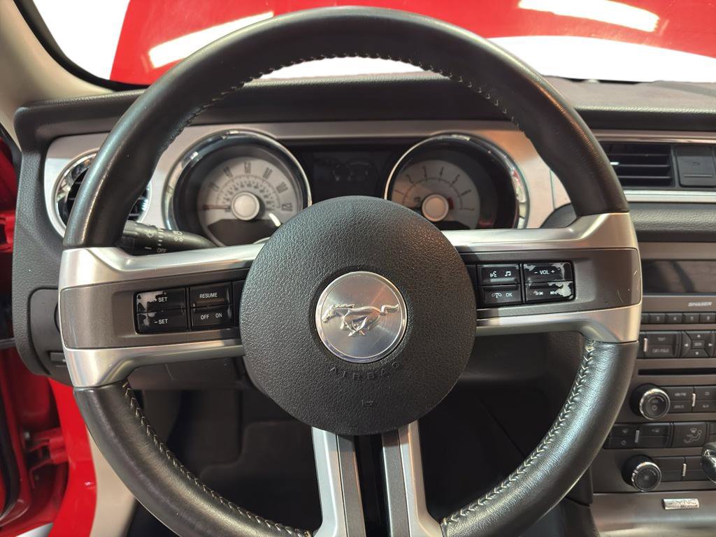 Used 2010 Ford Mustang Premium image 16