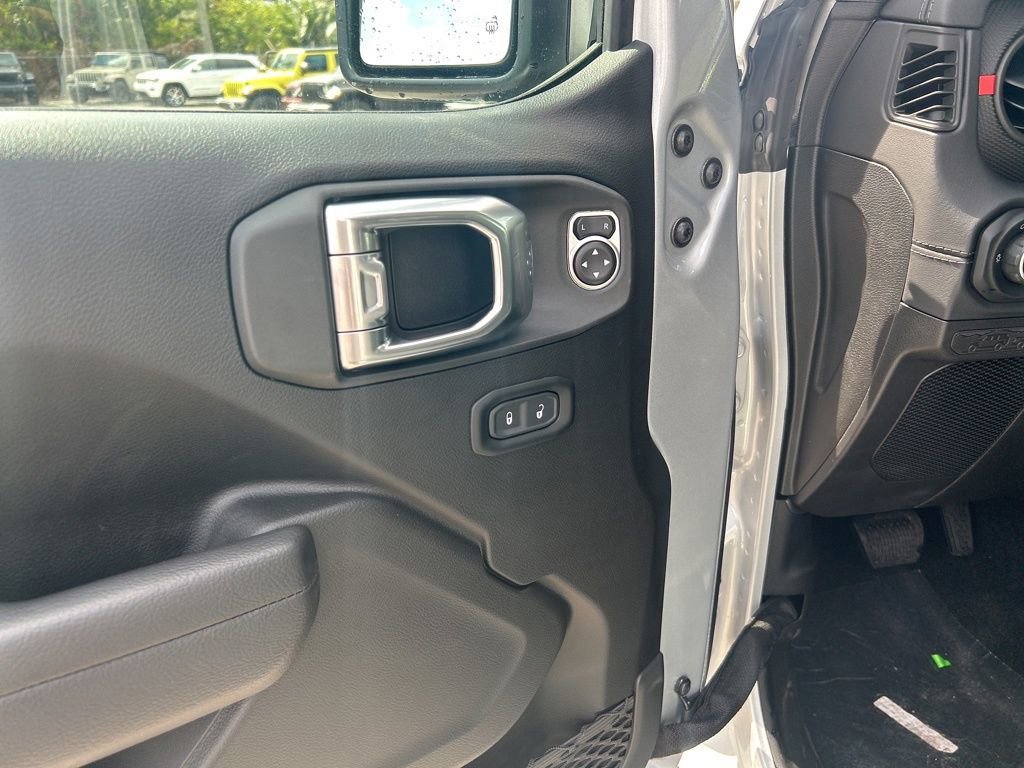 New 2024 Jeep Wrangler Unlimited Rubicon w/ Technology Group image 49