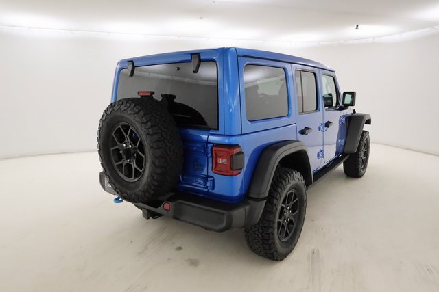 Used 2024 Jeep Wrangler Unlimited image 3