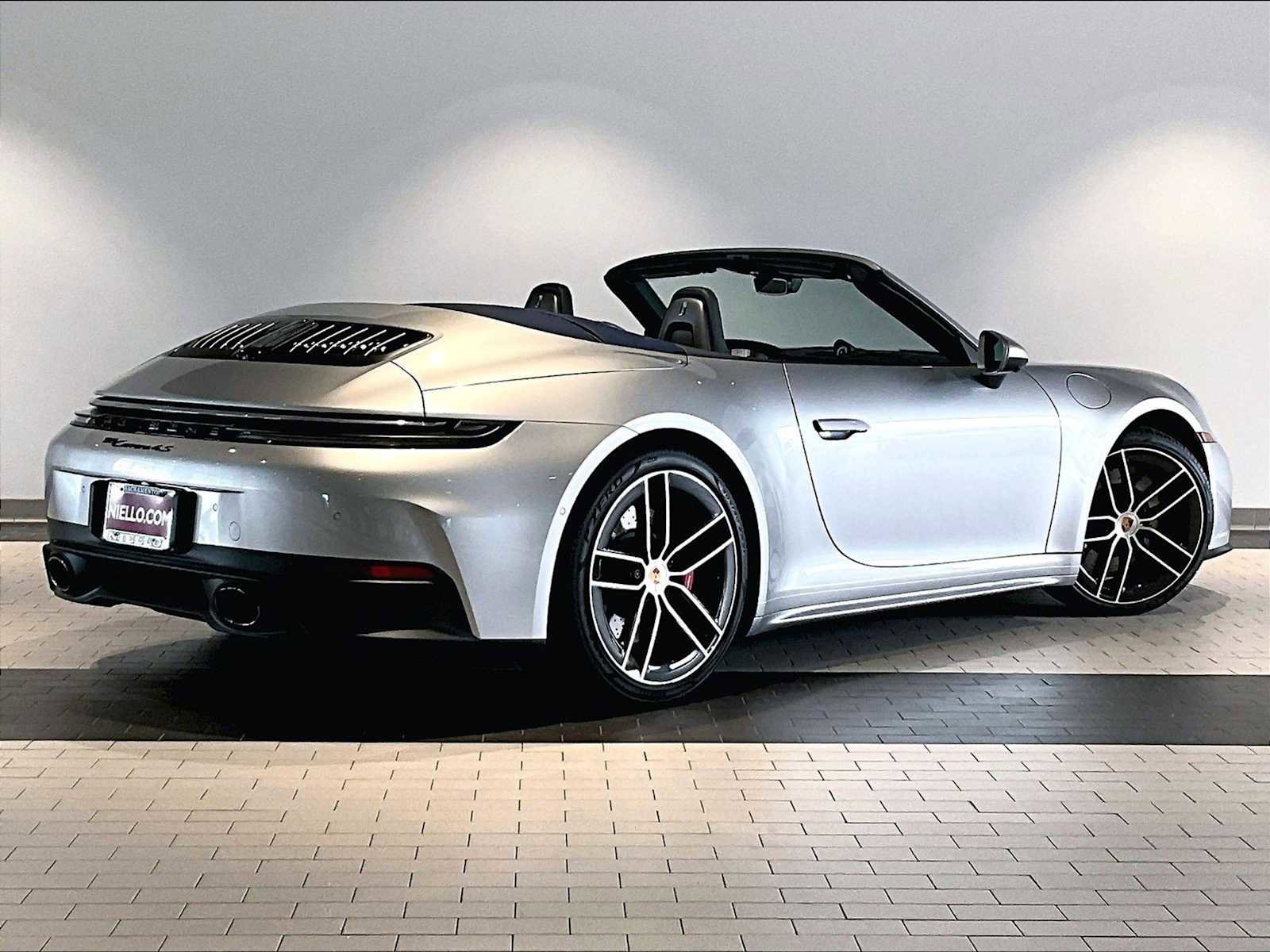 New 2026 Porsche 911 Carrera 4S image 7
