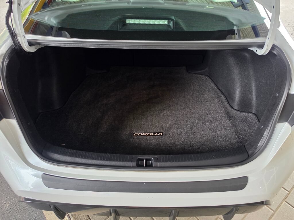 Used 2024 Toyota Corolla XSE FWD image 14