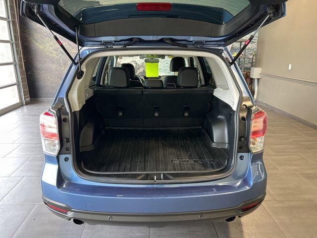 Used 2018 Subaru Forester Touring AWD/4WD image 33