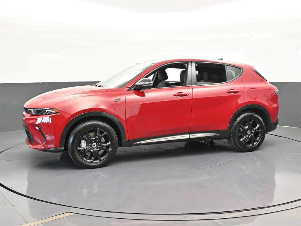 Used 2024 Dodge Hornet R/T Plus w/ R/T Blacktop Package image 2