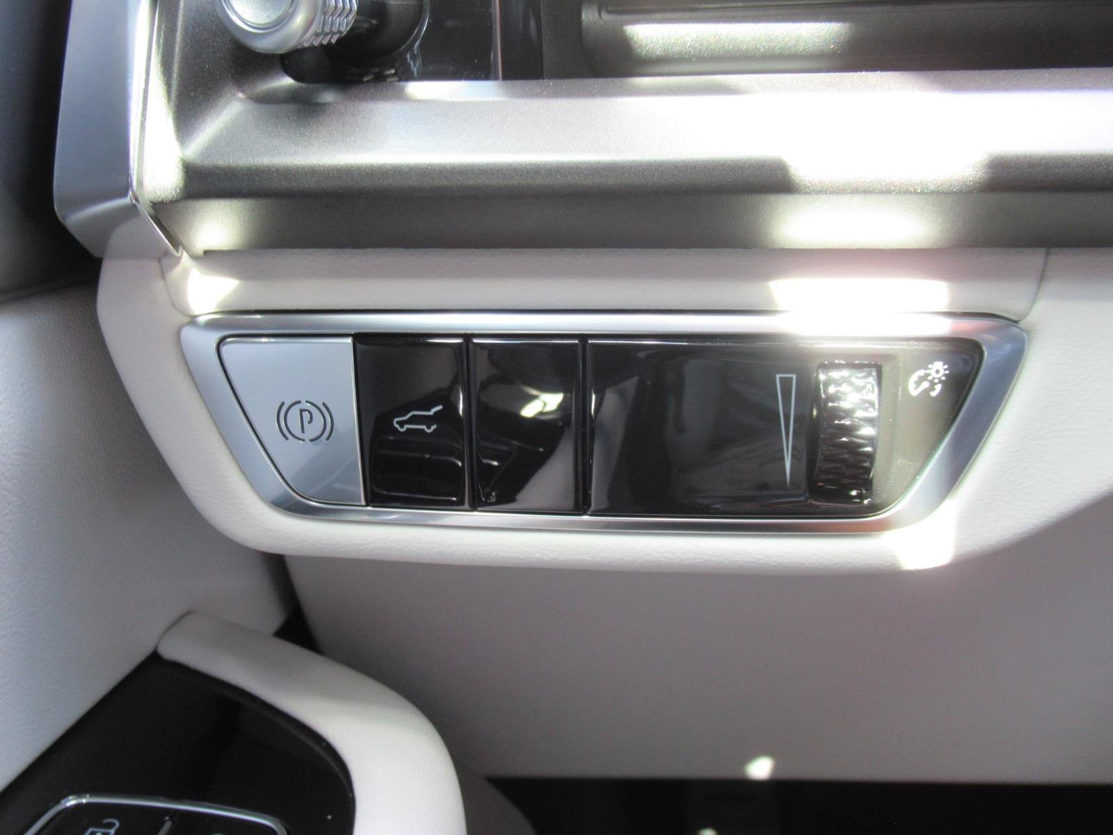 New 2027 Cadillac Vistiq Sport AWD/4WD image 22
