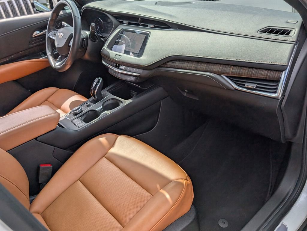 Used 2023 Cadillac XT4 Sport FWD image 19