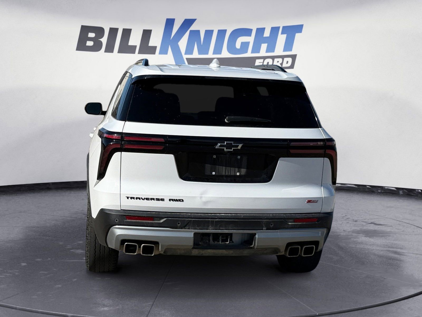Used 2024 Chevrolet Traverse Z71 image 4