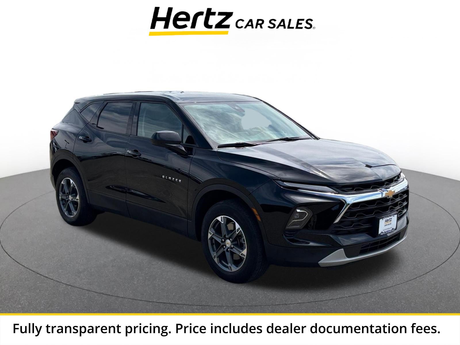 Used 2025 Chevrolet Blazer LT FWD image 1