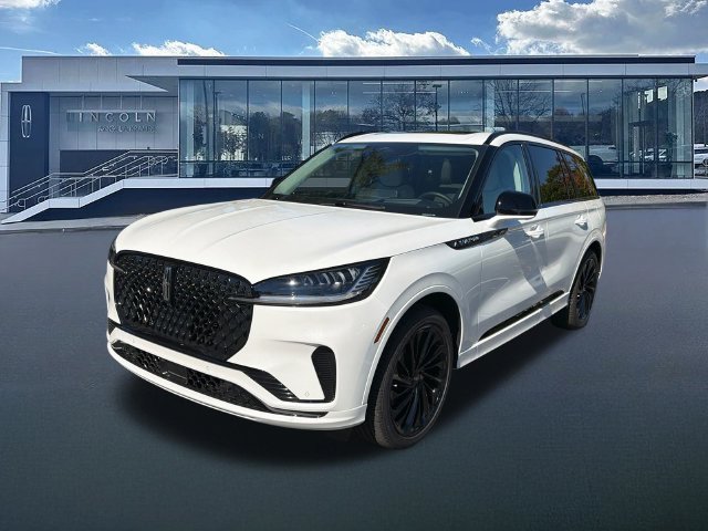New 2027 Lincoln Aviator Reserve w/ Luxury Package RWD image 3