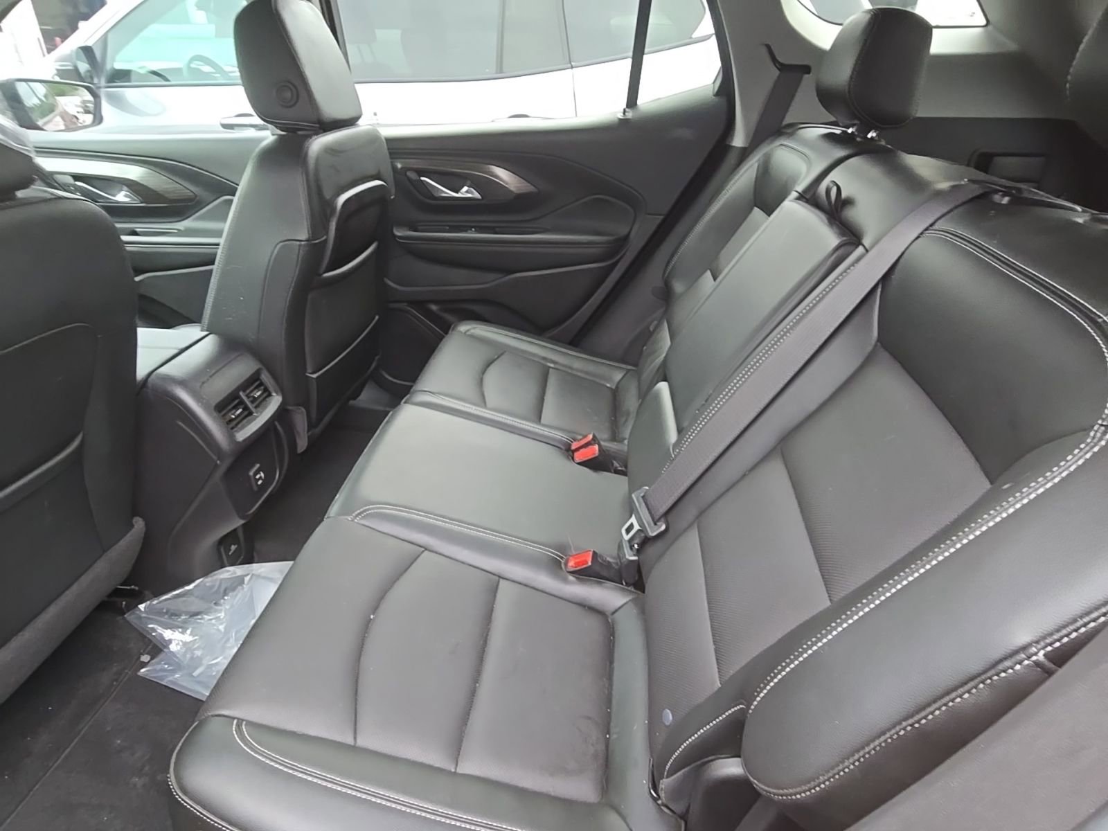 Used 2024 GMC Terrain SLT w/ Tech Package AWD/4WD image 16
