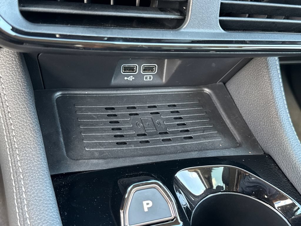 New 2025 VinFast VF 8 Eco AWD/4WD image 29