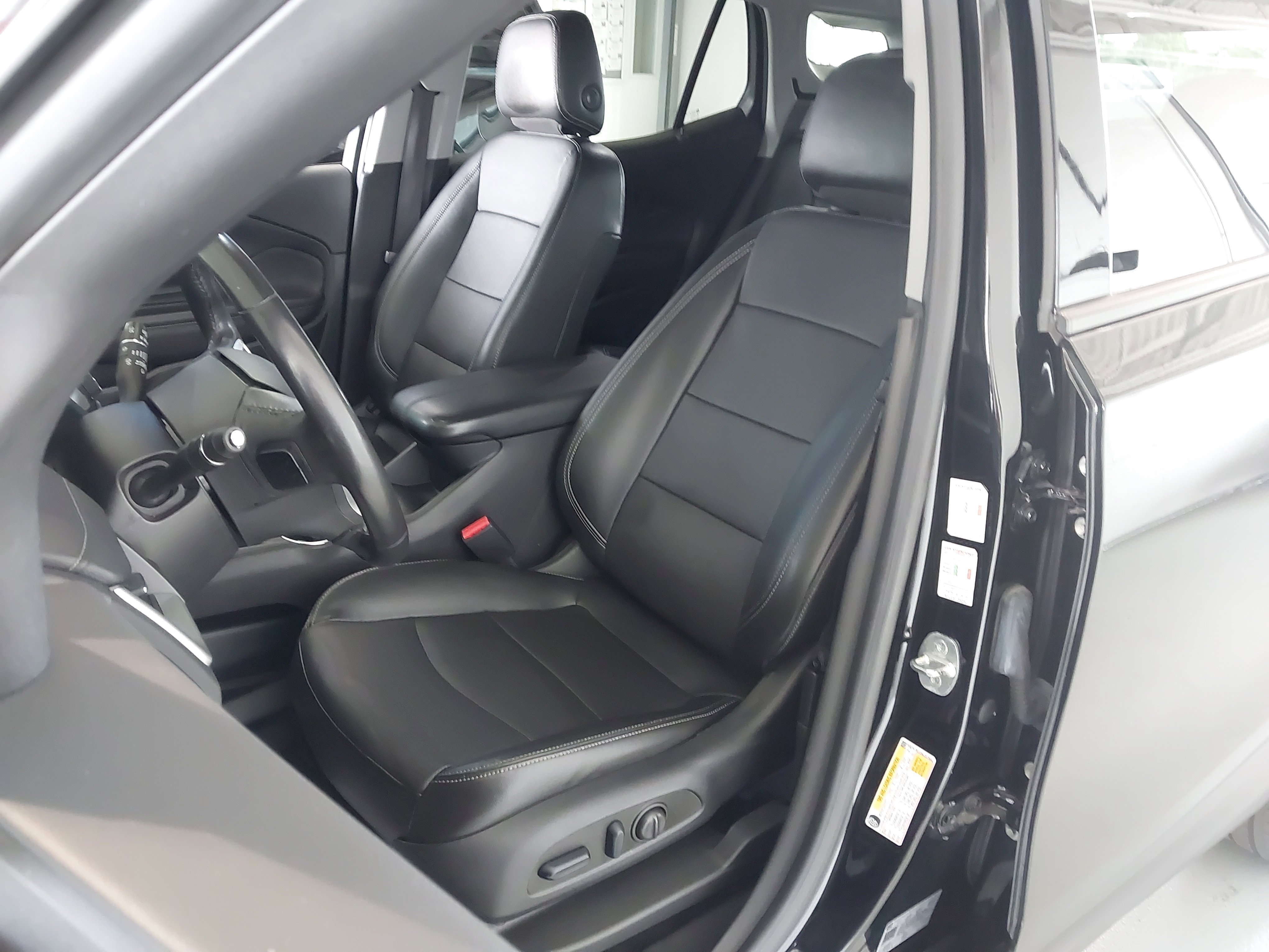 Used 2022 GMC Terrain SLT w/ Tech Package image 23