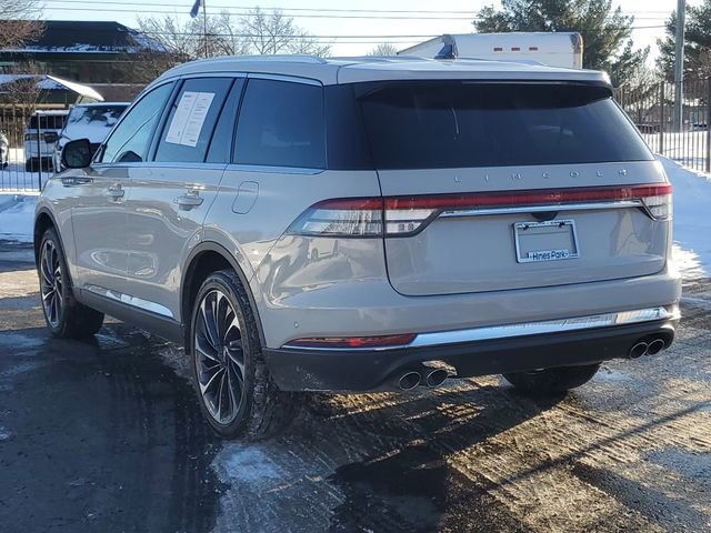 Used 2023 Lincoln Aviator Reserve w/ Equipment Group 201A image 3