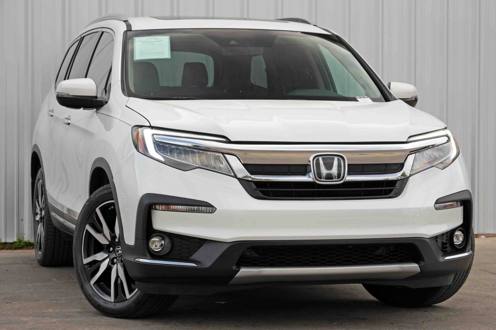 Used 2020 Honda Pilot Touring image 2