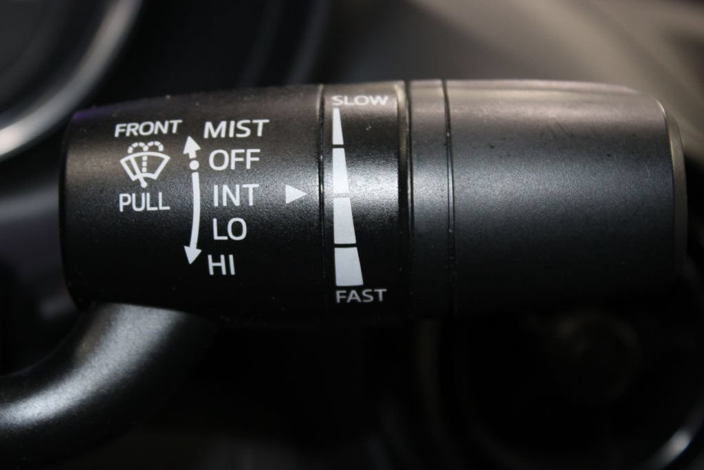 Used 2016 MAZDA MX-5 Miata Club RWD image 29