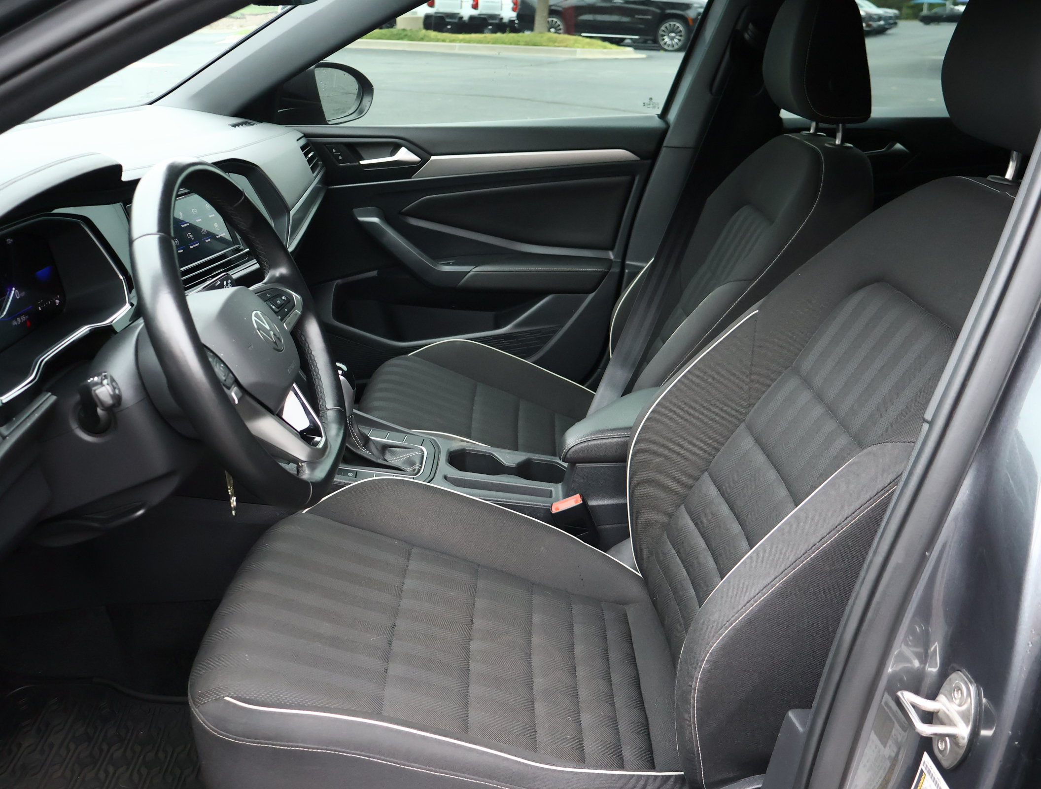 Used 2023 Volkswagen Jetta Sport FWD image 8