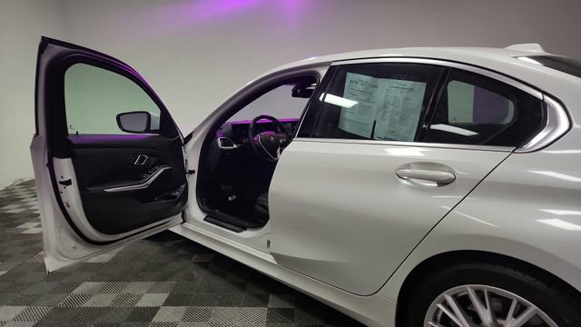 Used 2024 BMW 330i Sedan image 17