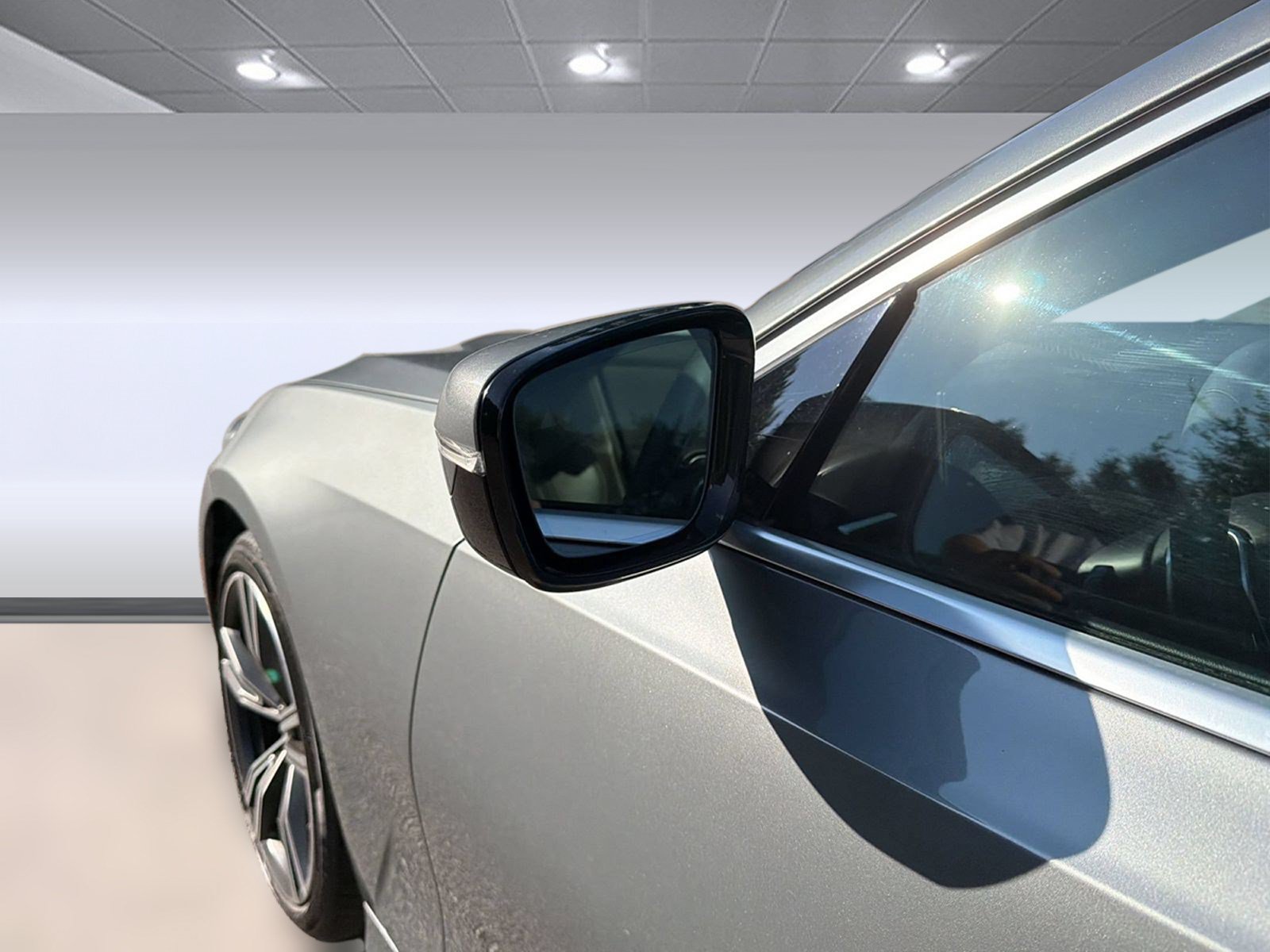 Used 2024 BMW 330i Sedan w/ Premium Package RWD image 25