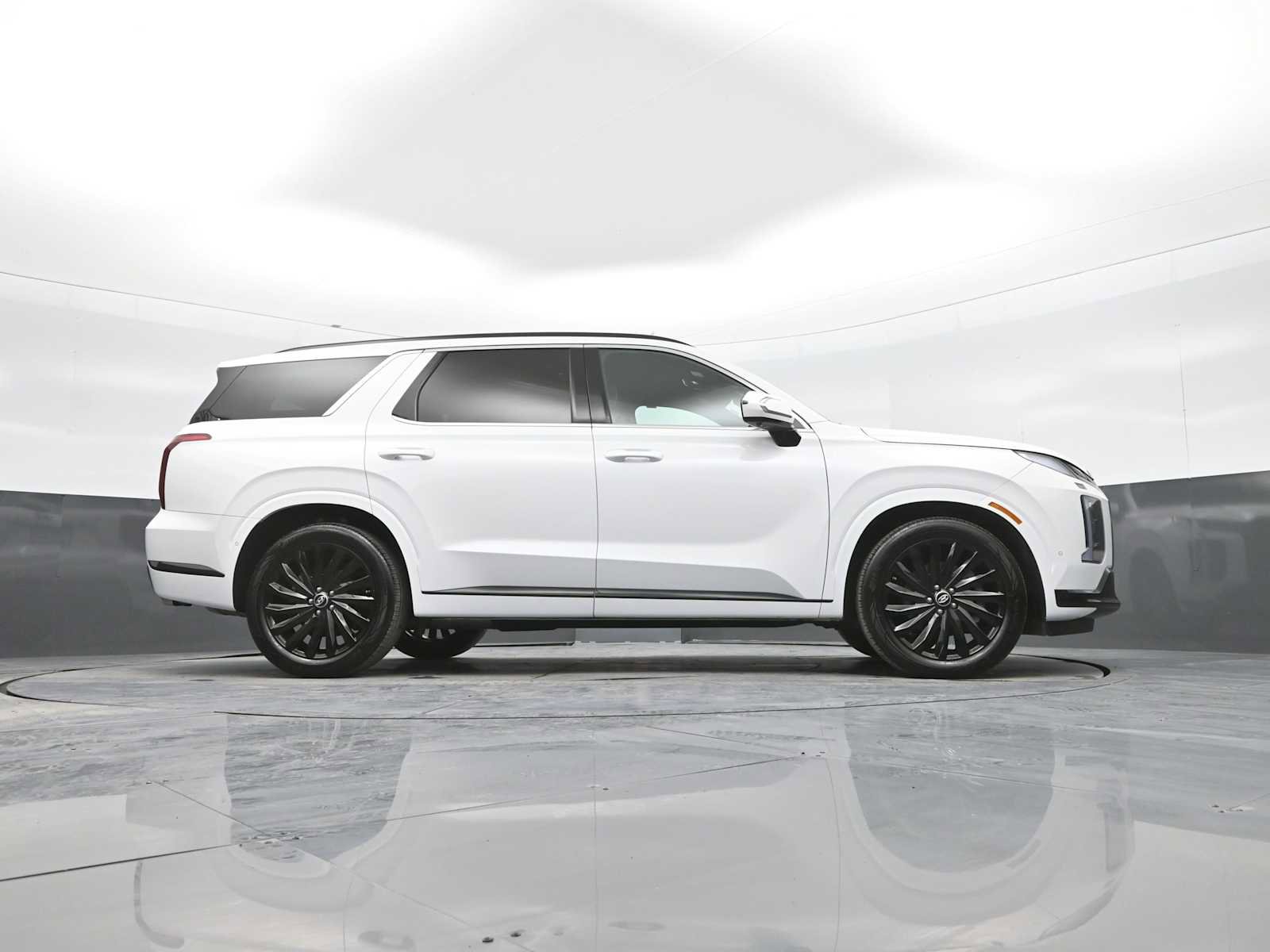 Used 2025 Hyundai Palisade Calligraphy image 44