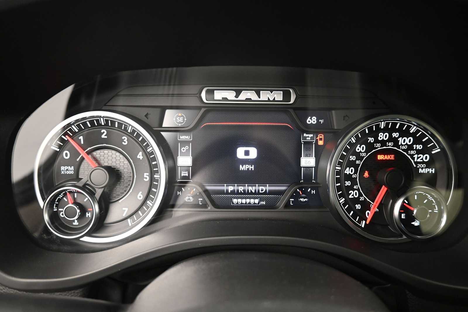 Used 2022 RAM 1500 Laramie AWD/4WD image 7