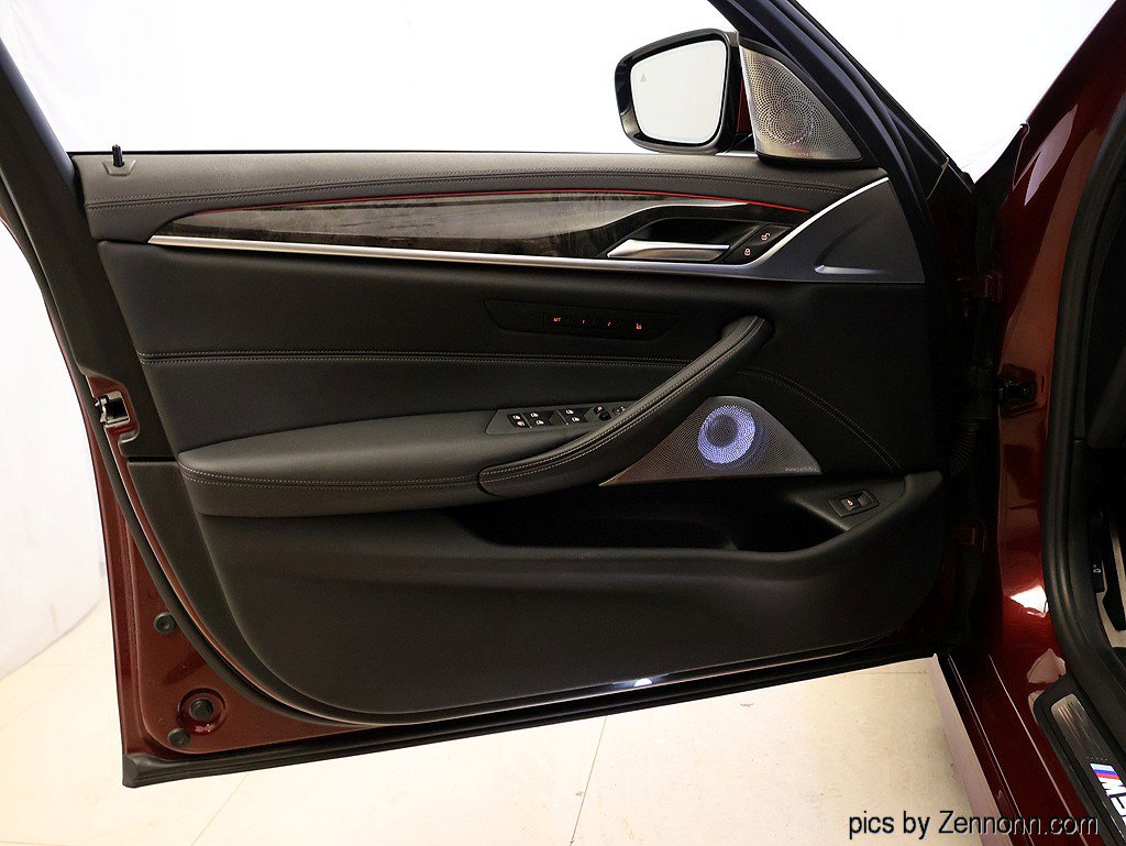 Certified 2022 BMW M550i xDrive w/ Executive Package image 28