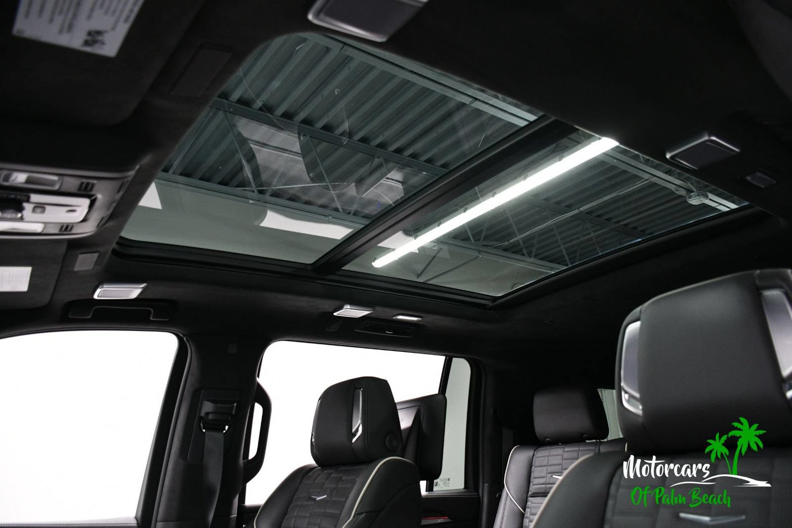 Used 2026 Cadillac Escalade ESV V w/ LPO, ONYX Package AWD/4WD image 37