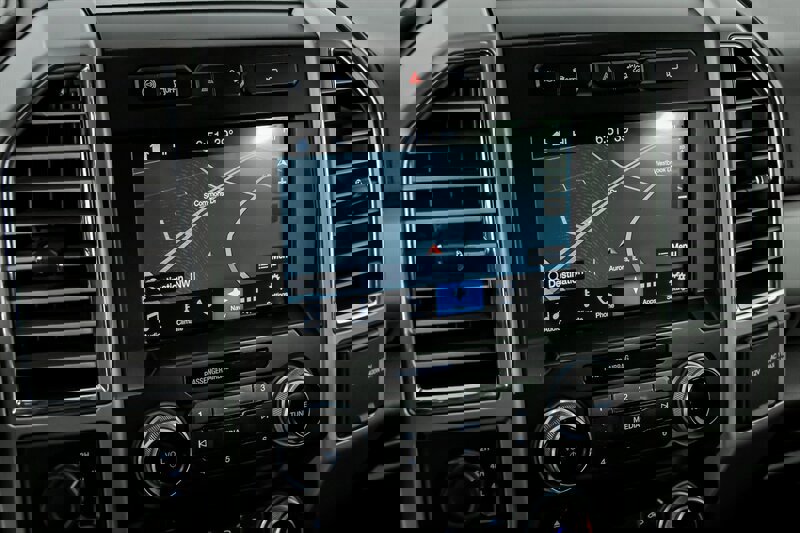 Used 2017 Ford F350 King Ranch w/ FX4 Off-Road Package AWD/4WD image 25