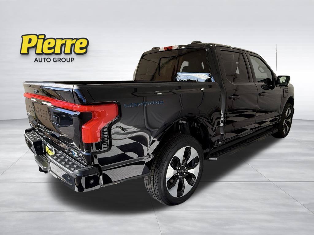 Used 2023 Ford F150 Lightning Platinum AWD/4WD image 6