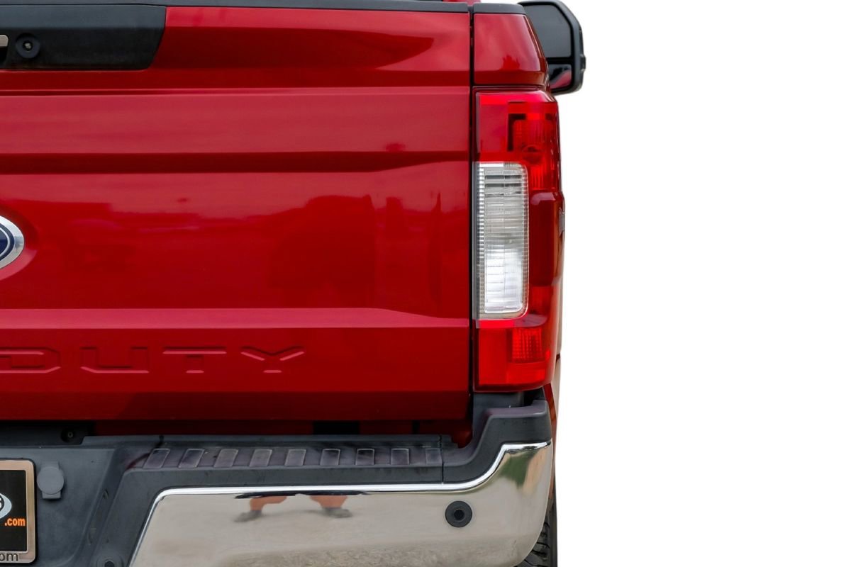 Used 2017 Ford F250 Lariat w/ Lariat Ultimate Package AWD/4WD image 52