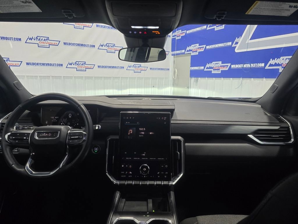 Used 2025 GMC Acadia Elevation image 28