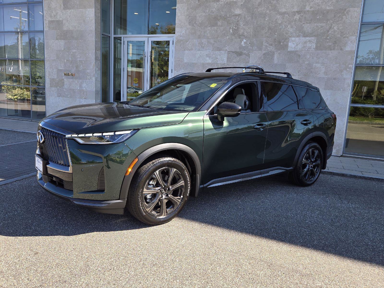 New 2026 INFINITI QX60 Autograph w/ Dark Cargo Package image 2