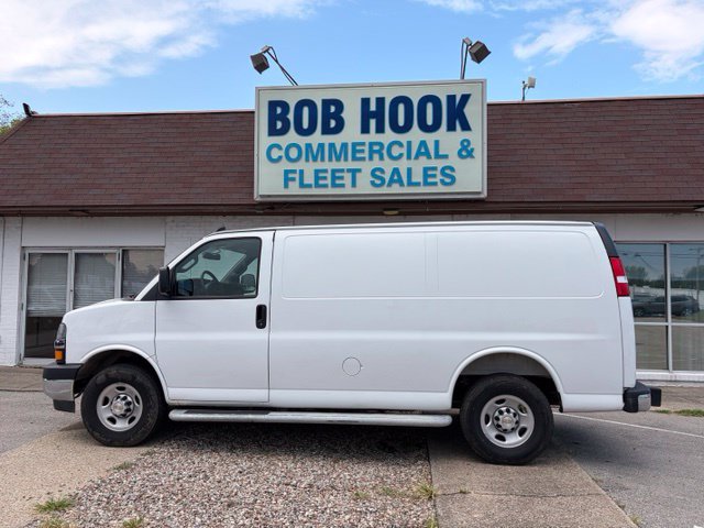 Used 2025 Chevrolet Express 2500 w/ Driver Convenience Package RWD image 25