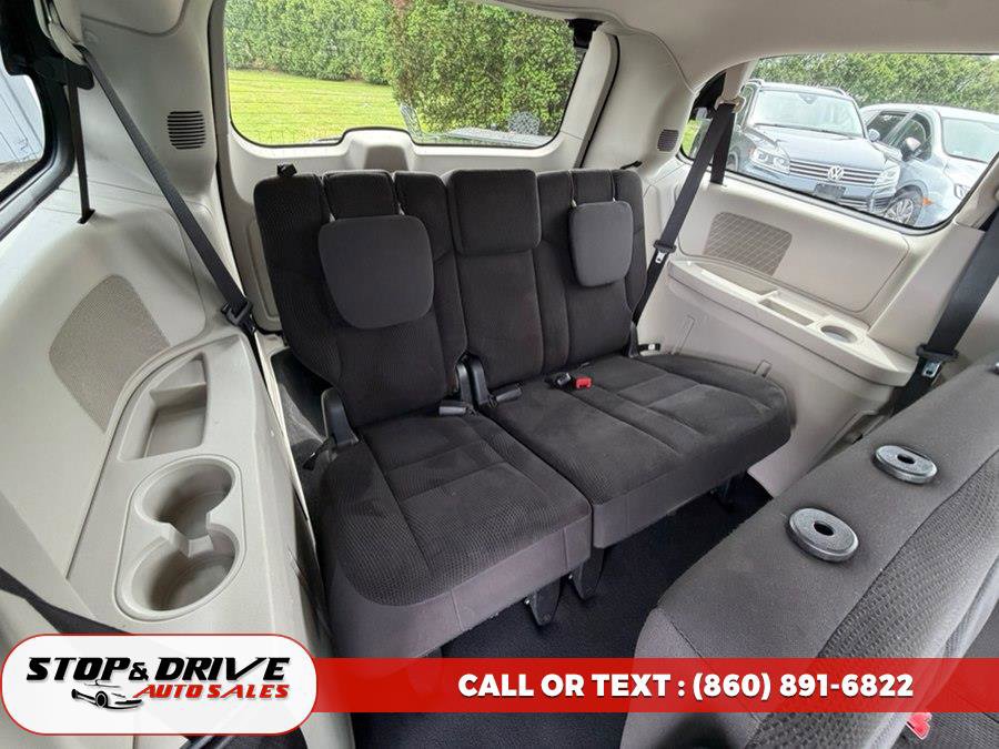 Used 2017 Dodge Grand Caravan SE w/ Power Window Group FWD image 17