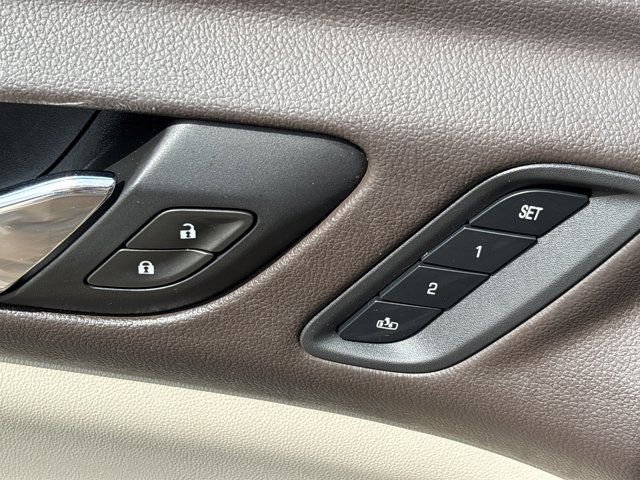 Used 2017 GMC Acadia Denali image 25