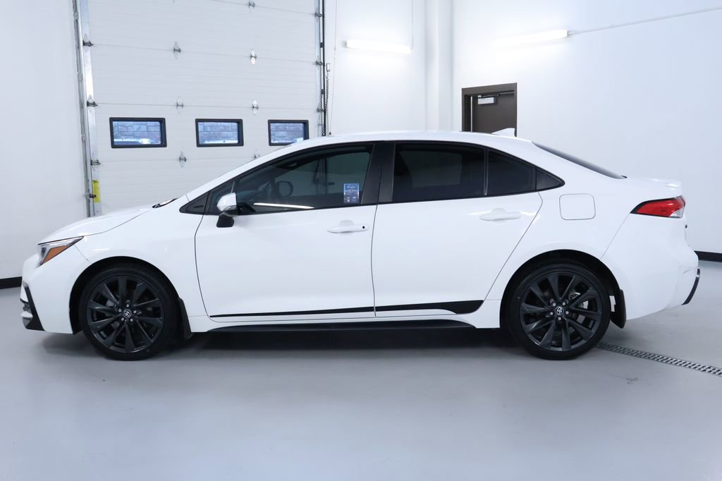 Used 2024 Toyota Corolla SE image 4