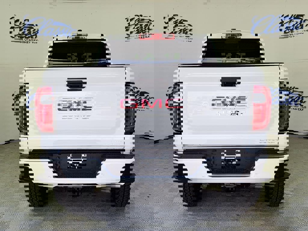 New 2026 GMC Canyon Denali image 4