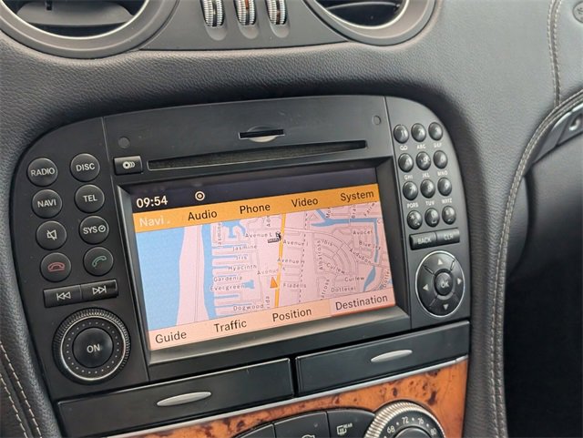 Used 2011 Mercedes-Benz SL 550 image 16