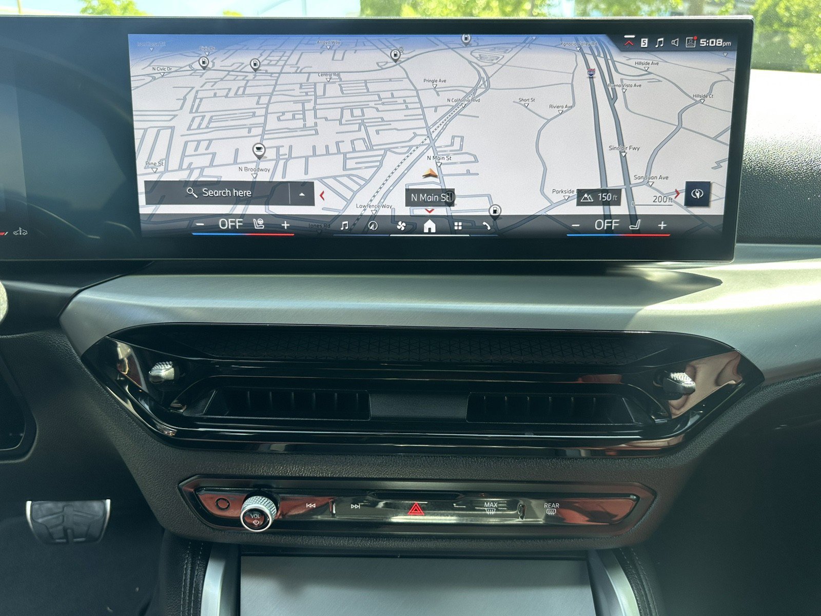 Used 2025 BMW M240i Coupe RWD image 22