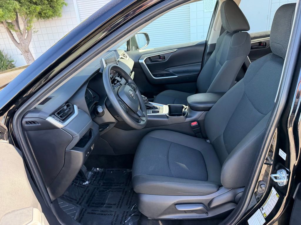 Used 2024 Toyota RAV4 LE image 15