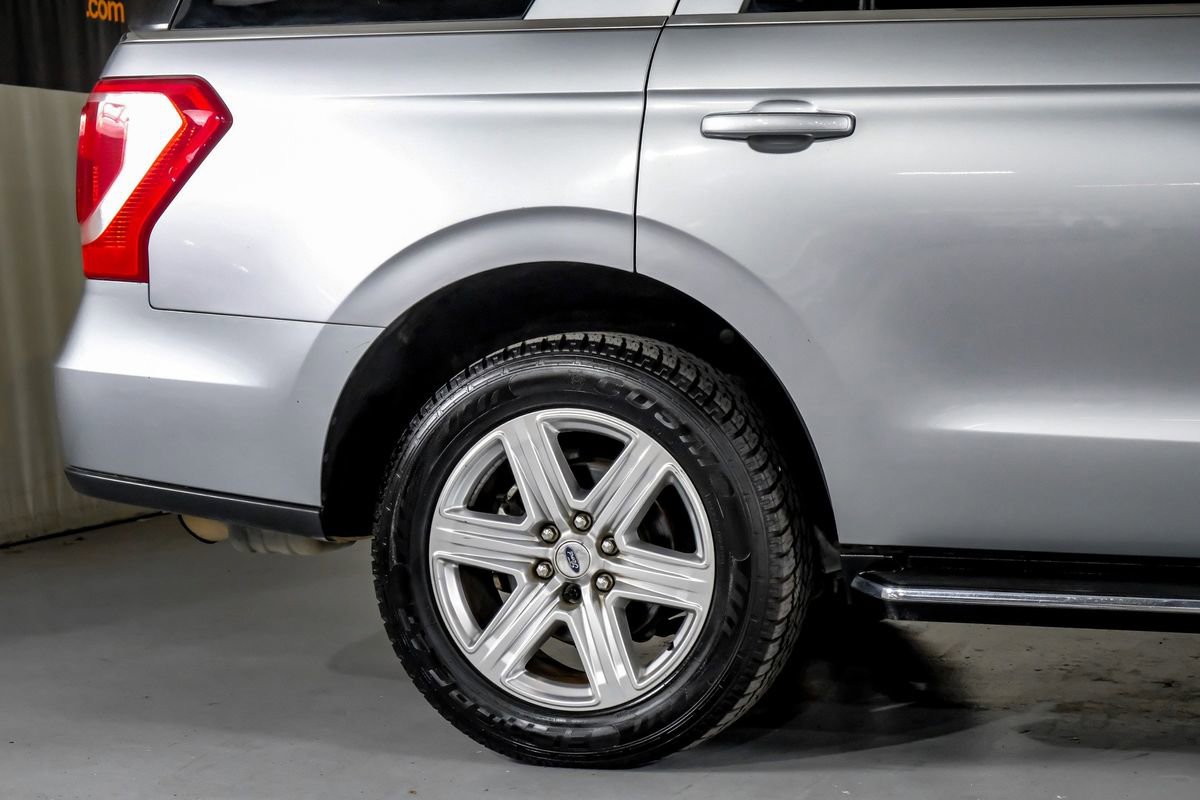 Used 2020 Ford Expedition XLT w/ Equipment Group 202A image 6
