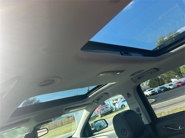 Used 2021 GMC Acadia AT4 w/ Technology Package image 28